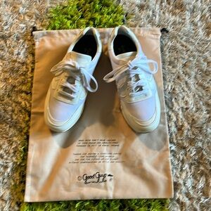 Good Guys Don't Wear Leather White 90s Style Low-Top Sneakers